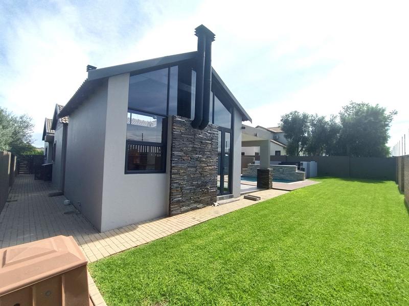 3 Bedroom Property for Sale in Midstream Hill Gauteng