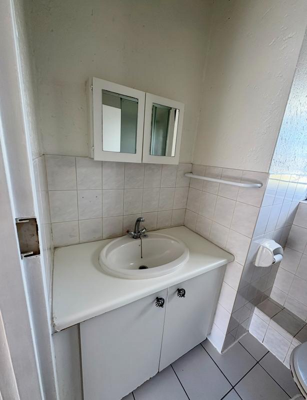 To Let 1 Bedroom Property for Rent in Glenhazel Gauteng