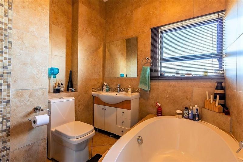 2 Bedroom Property for Sale in Ravenswood Gauteng