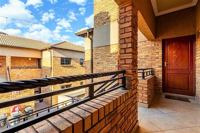 2 Bedroom Property for Sale in Ravenswood Gauteng