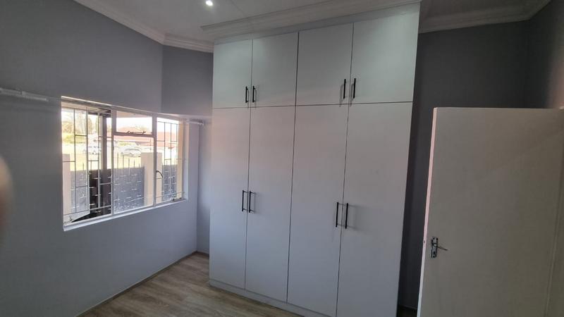 2 Bedroom Property for Sale in Selection Park Gauteng