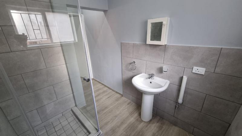 1 Bedroom Property for Sale in Selection Park Gauteng