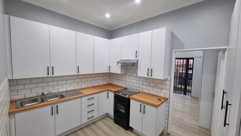 1 Bedroom Property for Sale in Selection Park Gauteng