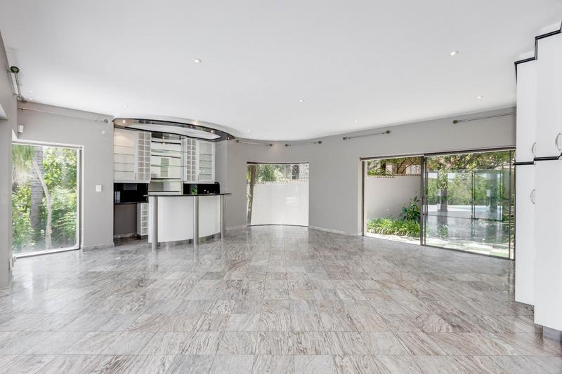 To Let 4 Bedroom Property for Rent in Dainfern Golf Estate Gauteng