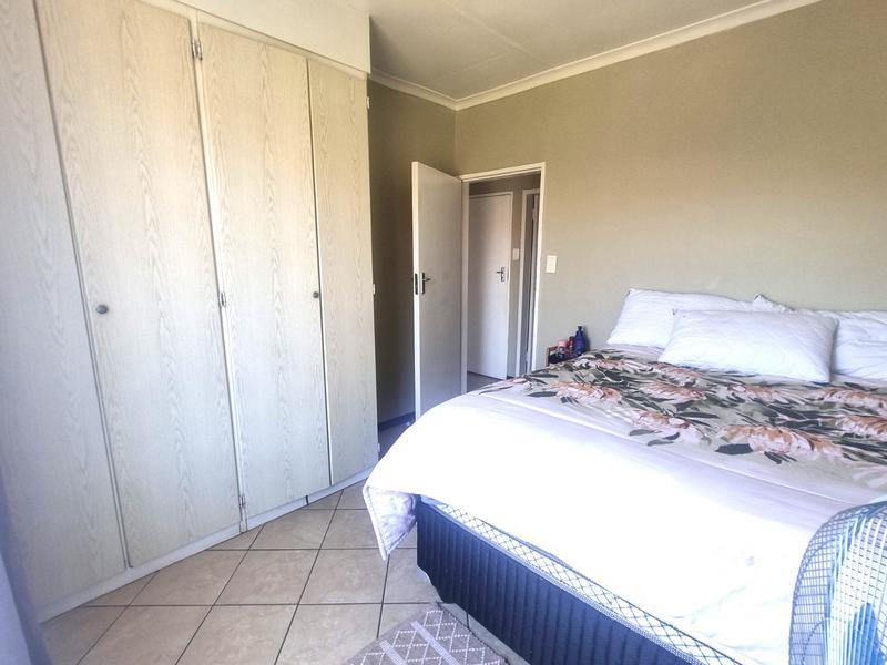 To Let 2 Bedroom Property for Rent in Mooikloof Ridge Gauteng