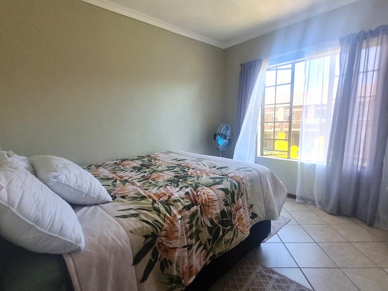 To Let 2 Bedroom Property for Rent in Mooikloof Ridge Gauteng