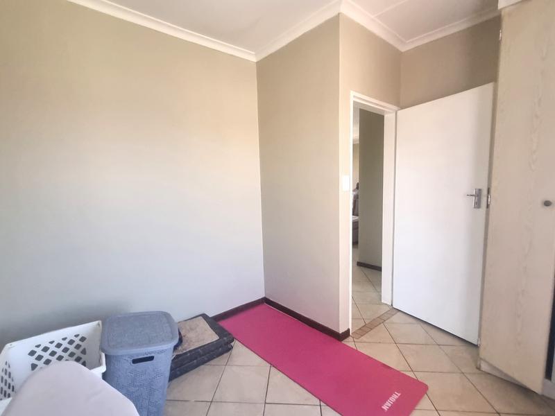 To Let 2 Bedroom Property for Rent in Mooikloof Ridge Gauteng
