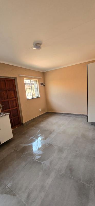To Let 1 Bedroom Property for Rent in Tembisa Gauteng