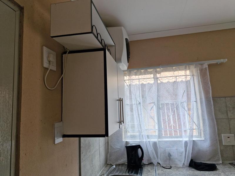 To Let 1 Bedroom Property for Rent in Tembisa Gauteng