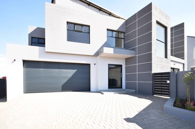 4 Bedroom Property for Sale in Fountainbrook Estate Gauteng