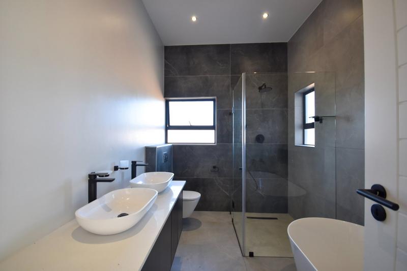 4 Bedroom Property for Sale in Fountainbrook Estate Gauteng
