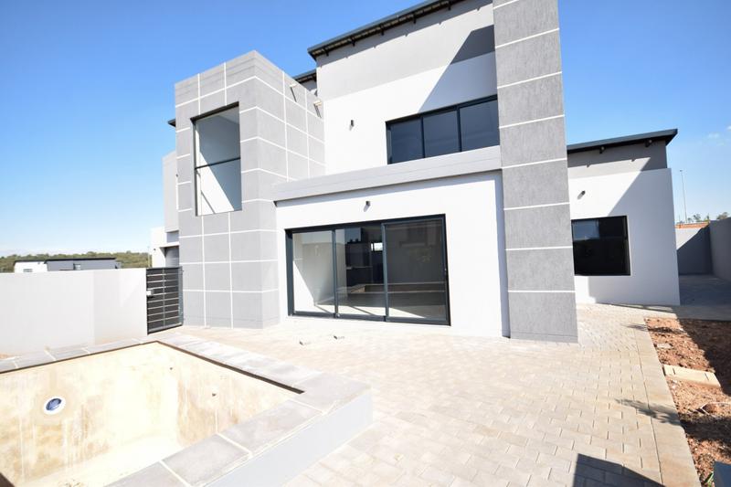 4 Bedroom Property for Sale in Fountainbrook Estate Gauteng
