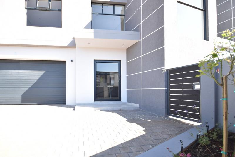 4 Bedroom Property for Sale in Fountainbrook Estate Gauteng