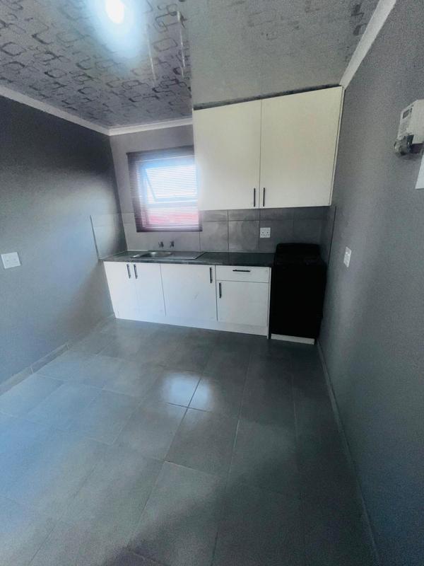 To Let 1 Bedroom Property for Rent in Zakariyya Park Gauteng