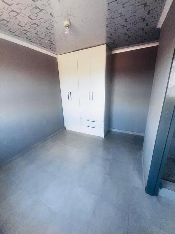To Let 1 Bedroom Property for Rent in Zakariyya Park Gauteng
