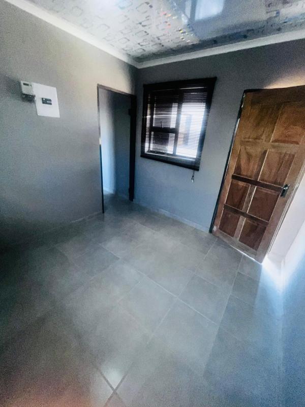 To Let 1 Bedroom Property for Rent in Zakariyya Park Gauteng