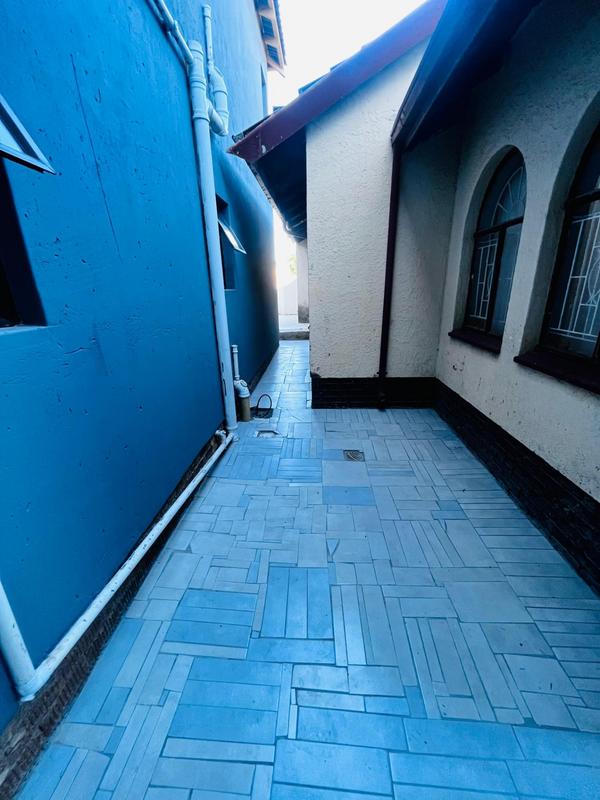 To Let 1 Bedroom Property for Rent in Zakariyya Park Gauteng