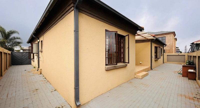 3 Bedroom Property for Sale in Pretoria North Gauteng