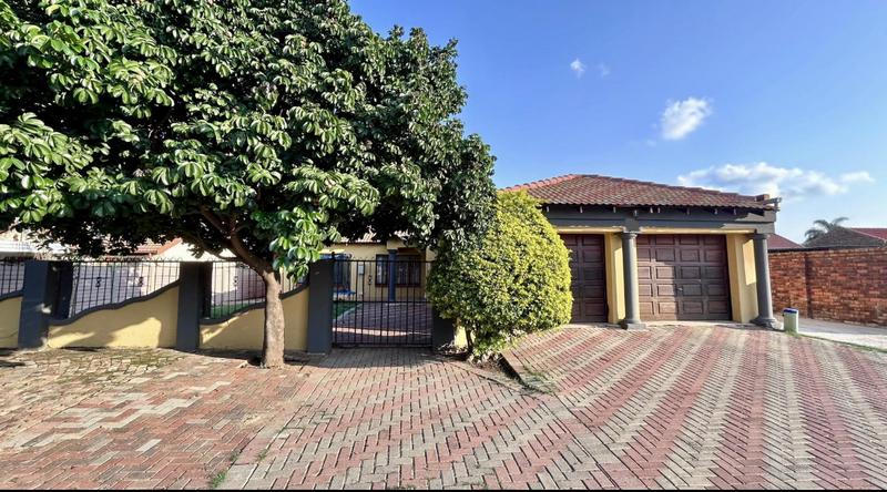 4 Bedroom Property for Sale in Pretoria North Gauteng