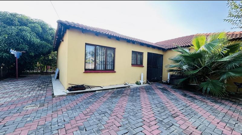4 Bedroom Property for Sale in Pretoria North Gauteng