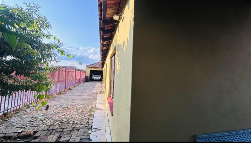4 Bedroom Property for Sale in Pretoria North Gauteng