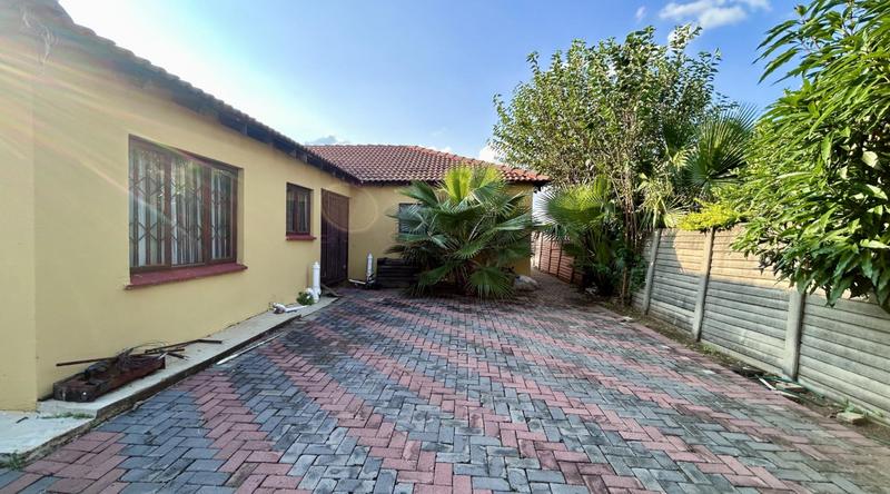 4 Bedroom Property for Sale in Pretoria North Gauteng