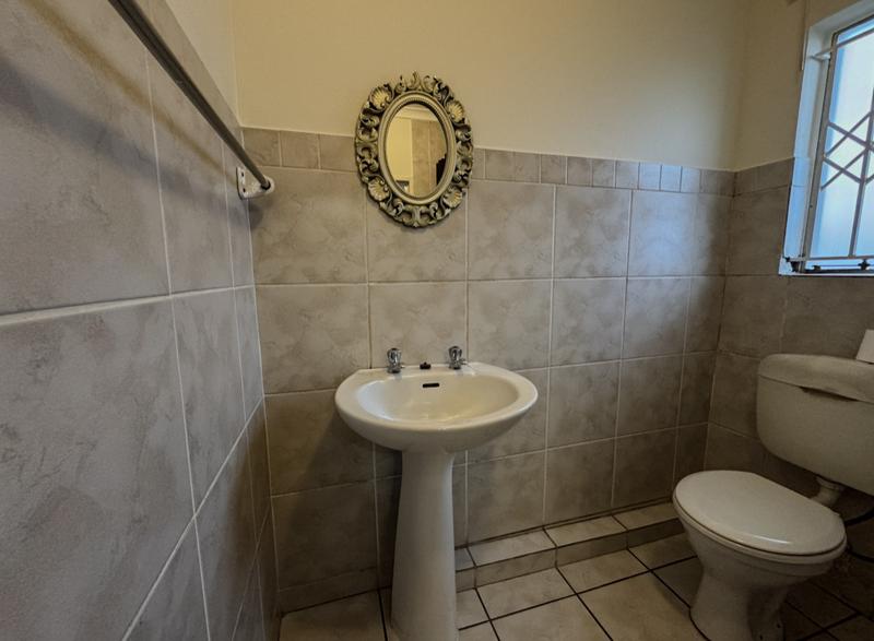 4 Bedroom Property for Sale in Mondeor Gauteng