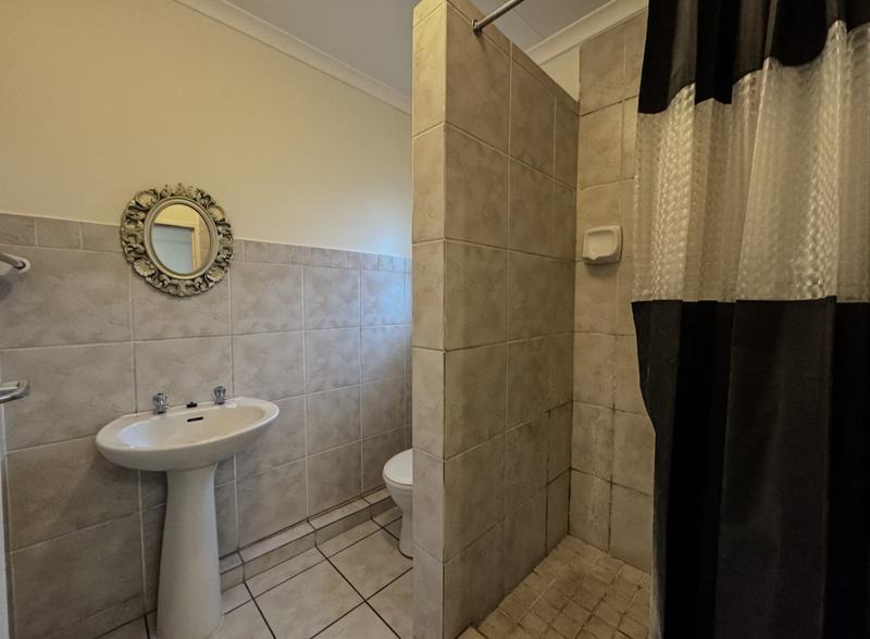 4 Bedroom Property for Sale in Mondeor Gauteng