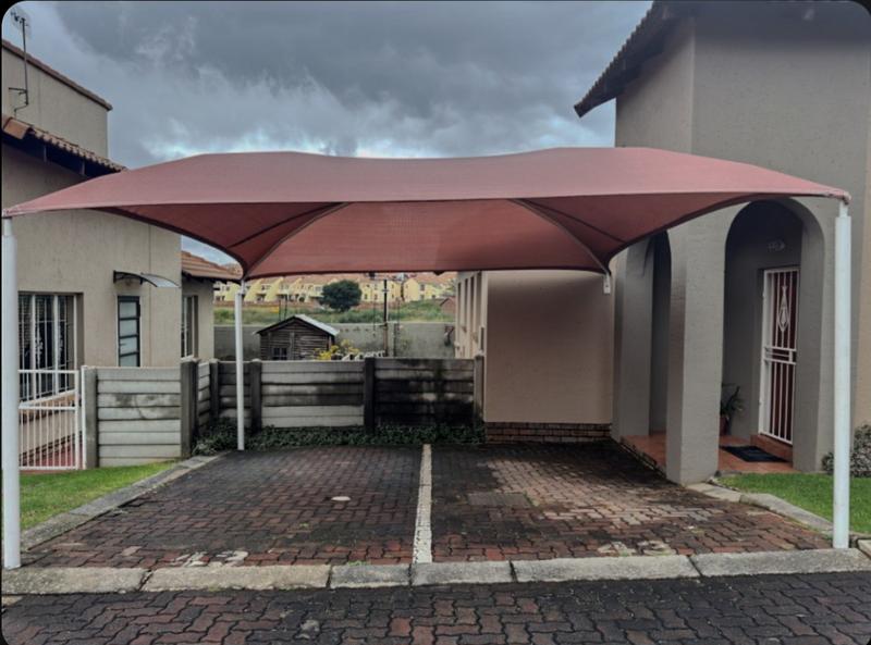 4 Bedroom Property for Sale in Mondeor Gauteng