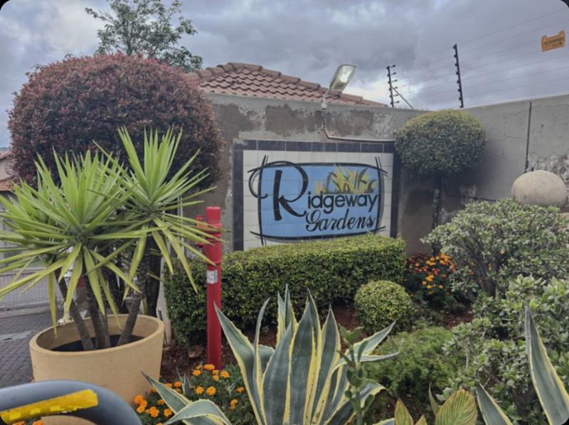 4 Bedroom Property for Sale in Mondeor Gauteng
