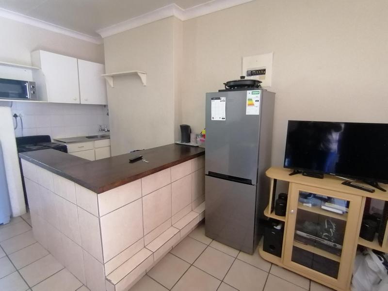 1 Bedroom Property for Sale in Albertville Gauteng