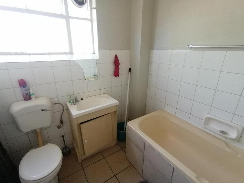1 Bedroom Property for Sale in Albertville Gauteng