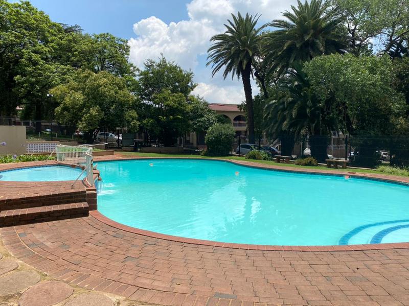1 Bedroom Property for Sale in Albertville Gauteng