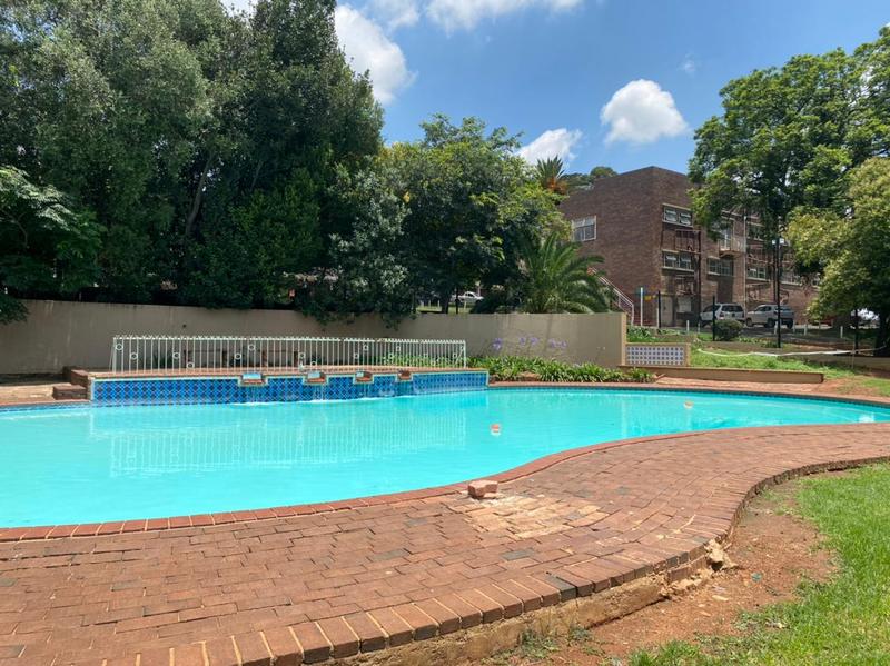 1 Bedroom Property for Sale in Albertville Gauteng