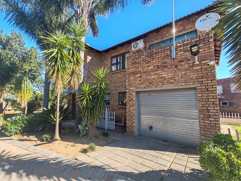 4 Bedroom Property for Sale in Misty Bay Gauteng