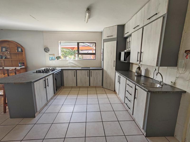 4 Bedroom Property for Sale in Misty Bay Gauteng