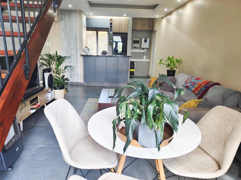 To Let 2 Bedroom Property for Rent in Bryanston Gauteng