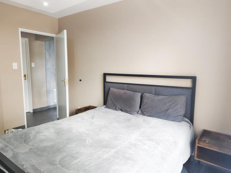 To Let 2 Bedroom Property for Rent in Bryanston Gauteng