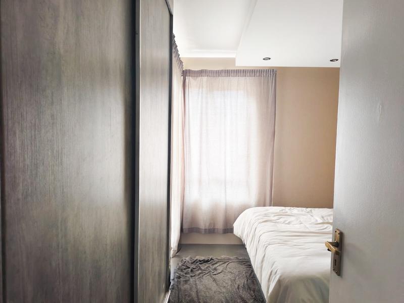 To Let 2 Bedroom Property for Rent in Bryanston Gauteng