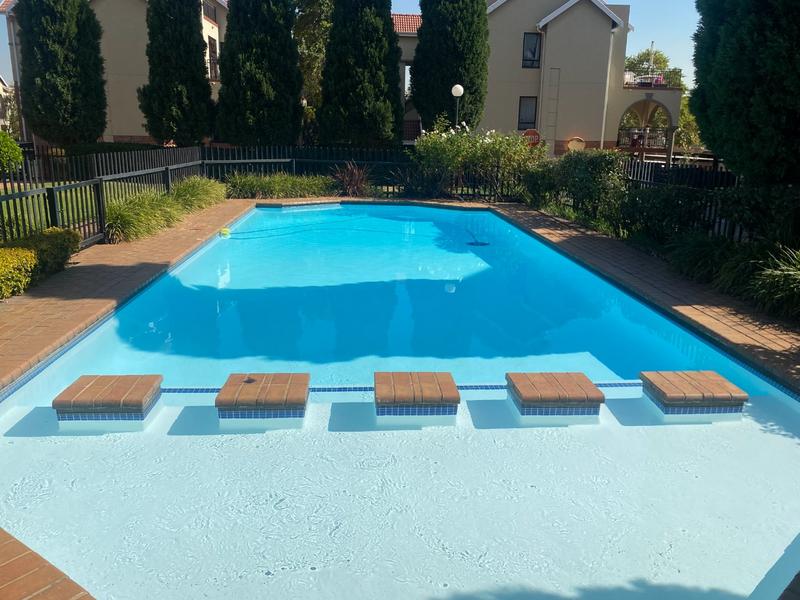 To Let 2 Bedroom Property for Rent in Bryanston Gauteng