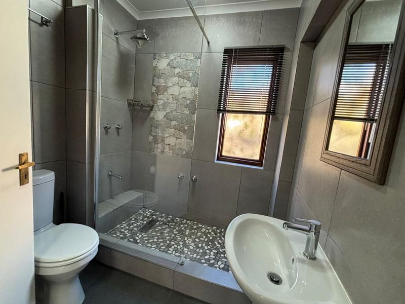 To Let 2 Bedroom Property for Rent in Bryanston Gauteng
