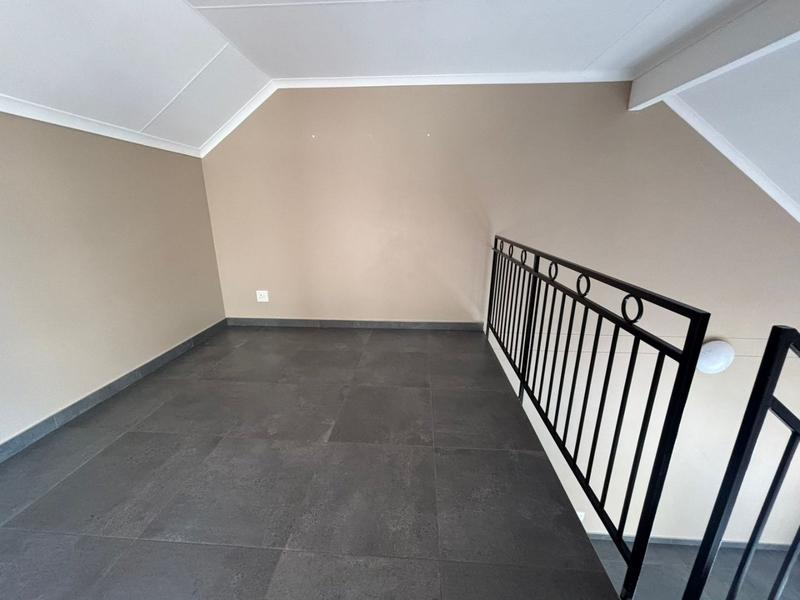 To Let 2 Bedroom Property for Rent in Bryanston Gauteng