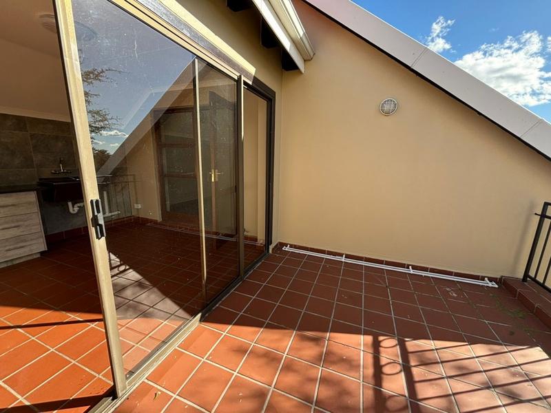 To Let 2 Bedroom Property for Rent in Bryanston Gauteng