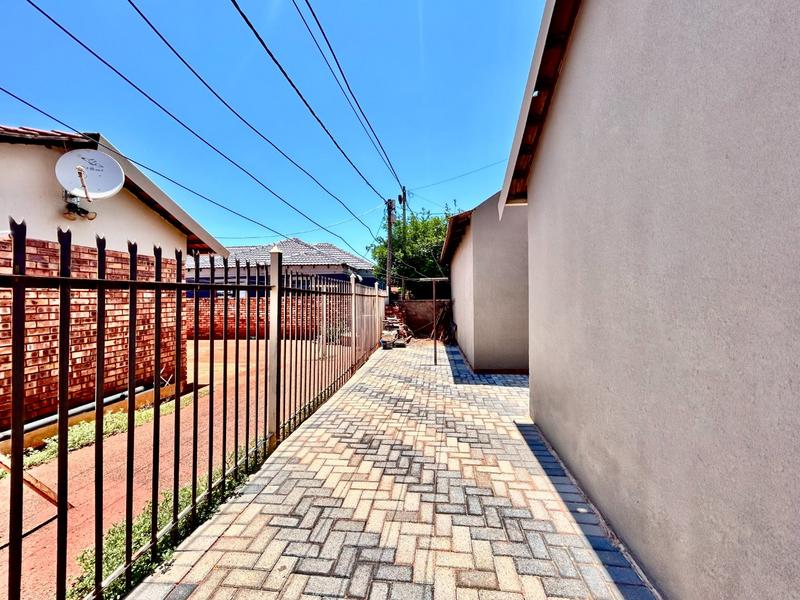 To Let 3 Bedroom Property for Rent in Ga-Rankuwa Unit 9 Gauteng