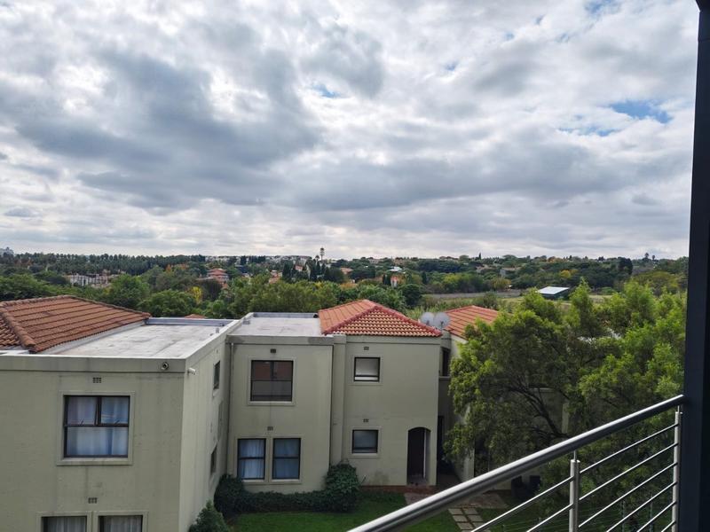 To Let 2 Bedroom Property for Rent in Broadacres Gauteng