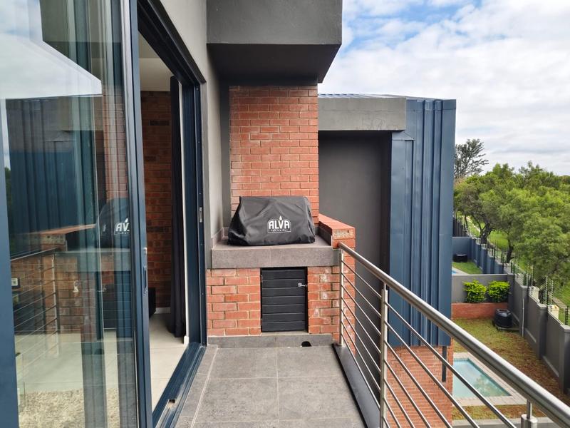 To Let 2 Bedroom Property for Rent in Broadacres Gauteng