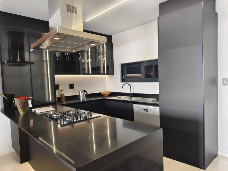 To Let 2 Bedroom Property for Rent in Broadacres Gauteng