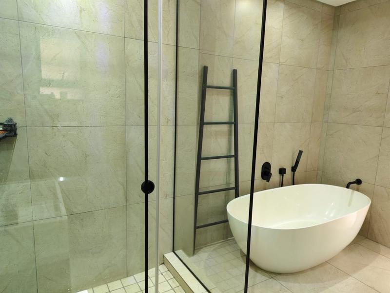To Let 2 Bedroom Property for Rent in Broadacres Gauteng
