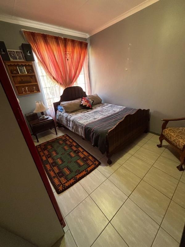 2 Bedroom Property for Sale in Annlin Gauteng