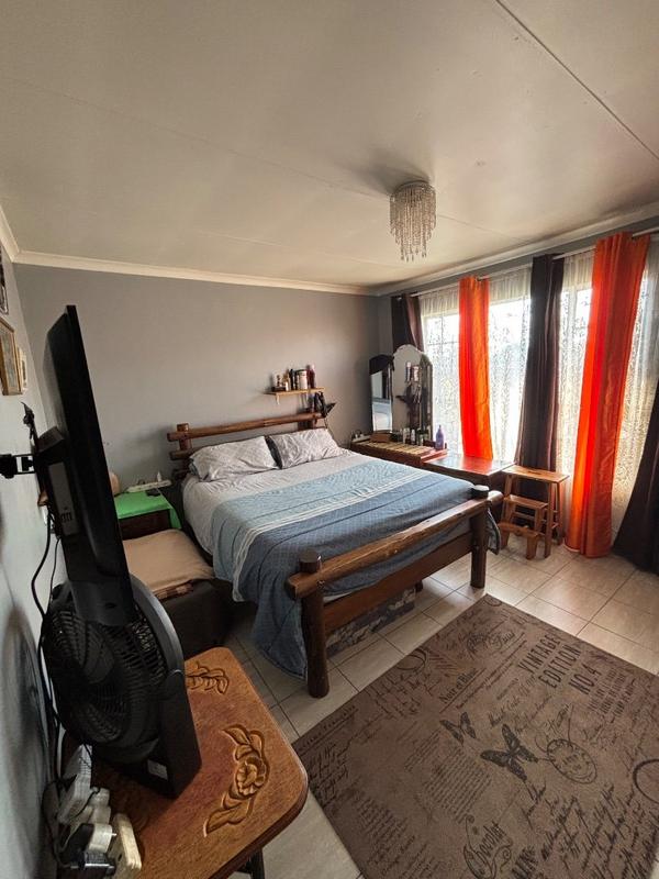 2 Bedroom Property for Sale in Annlin Gauteng